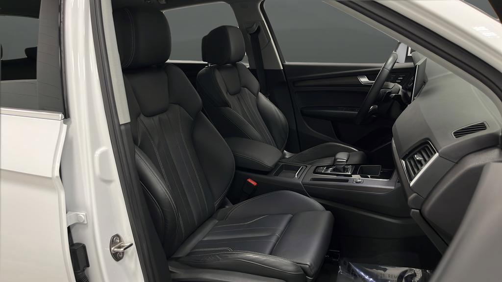 Used 2022 Audi Q5 e Premium w/ Convenience Package AWD/4WD image 25