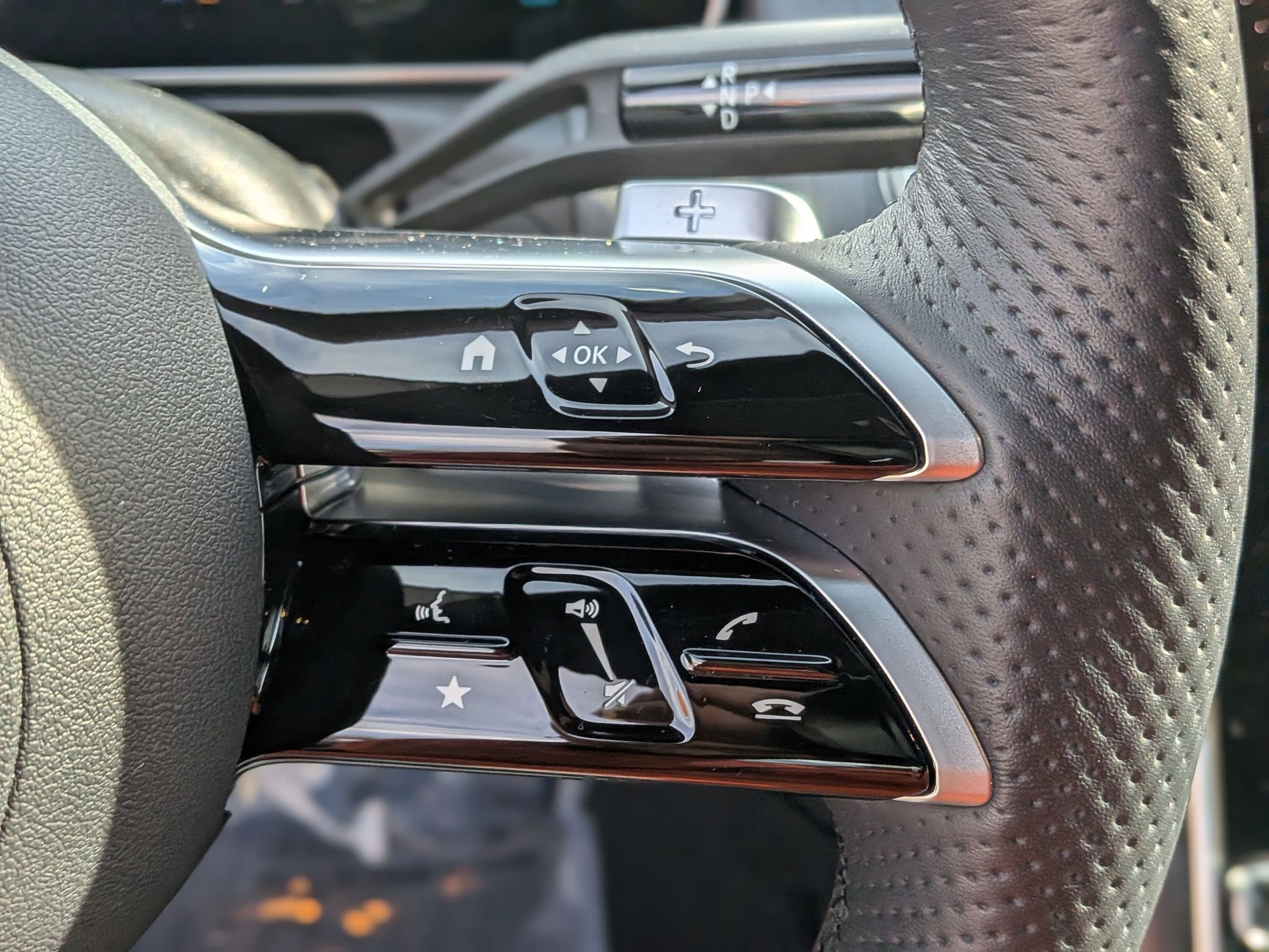 Certified 2025 Mercedes-Benz C 300 4MATIC Sedan image 16