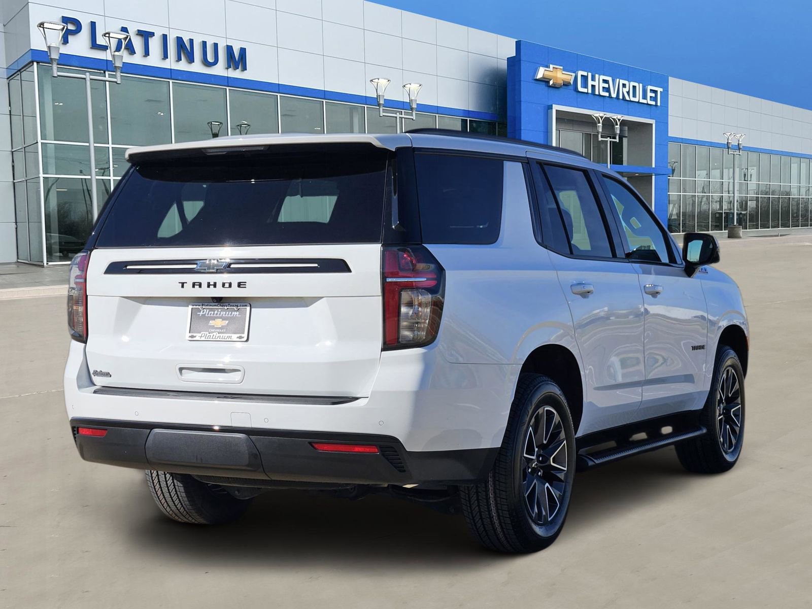 Certified 2024 Chevrolet Tahoe Z71 w/ Luxury Package image 5