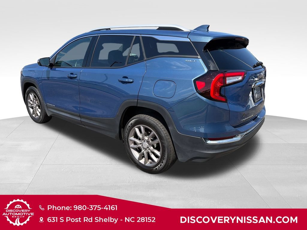 Used 2024 GMC Terrain SLT AWD/4WD image 6