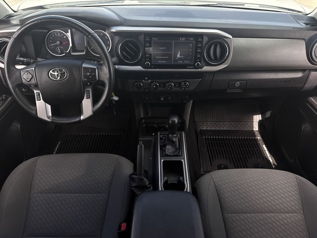Used 2020 Toyota Tacoma SR5 AWD/4WD image 13
