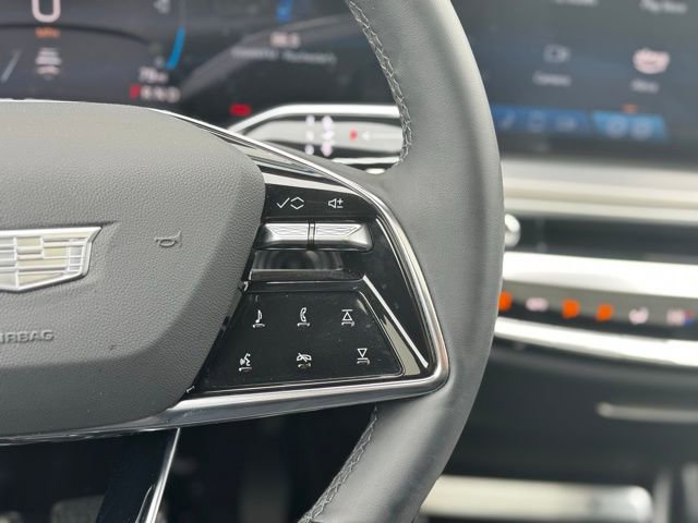 New 2025 Cadillac Lyriq Luxury image 32