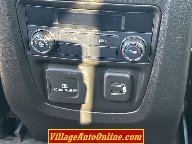 Used 2019 Buick Enclave Essence AWD/4WD image 34