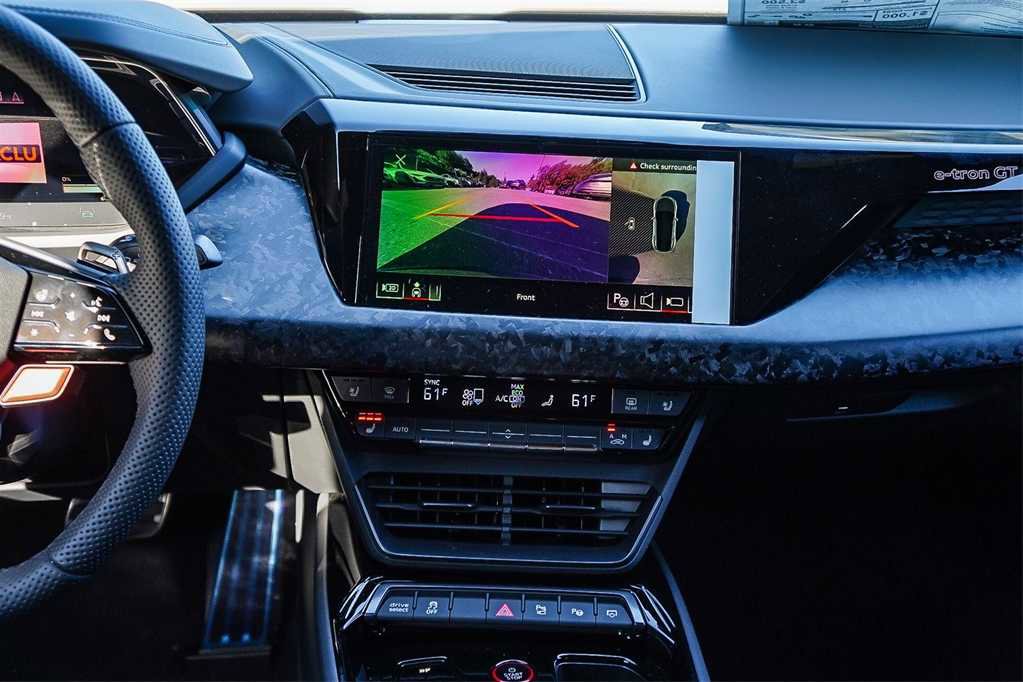 New 2026 Audi RS e-tron GT performance image 13