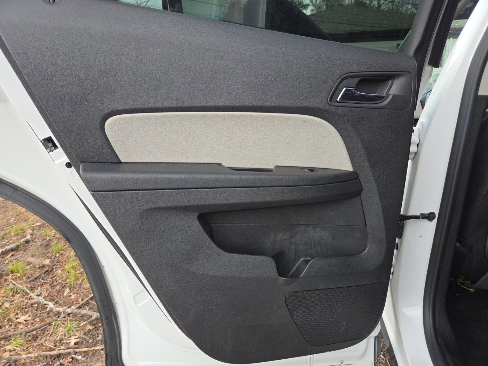 Used 2017 Chevrolet Equinox LT FWD image 24