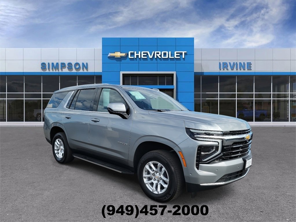Used 2025 Chevrolet Tahoe LS image 2
