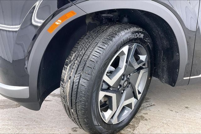 Certified 2025 Hyundai Palisade Limited AWD/4WD image 32