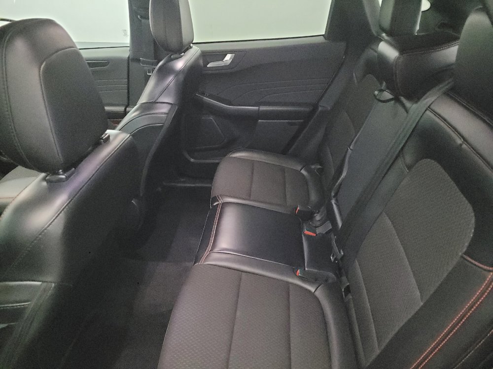 Used 2024 Ford Escape ST-Line image 18