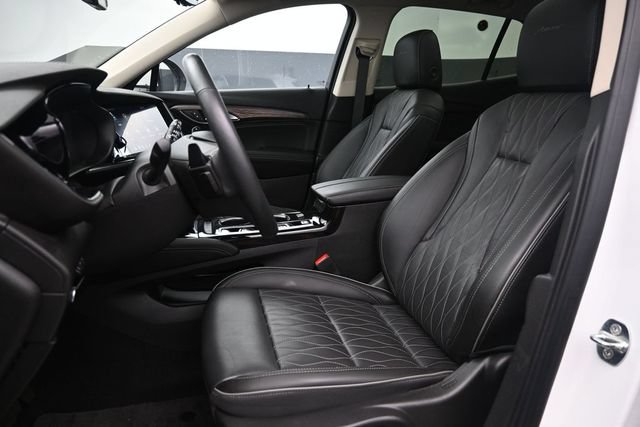 Used 2023 Buick Envision Avenir AWD/4WD image 10