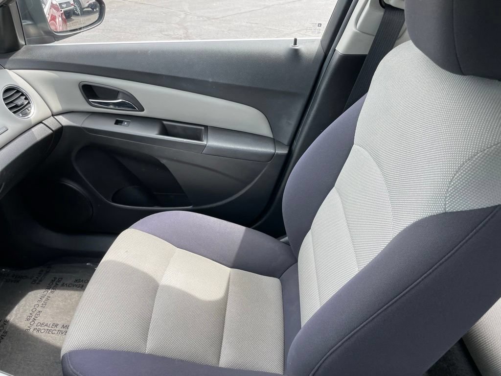 Used 2012 Chevrolet Cruze LS w/ Connectivity Package FWD image 16