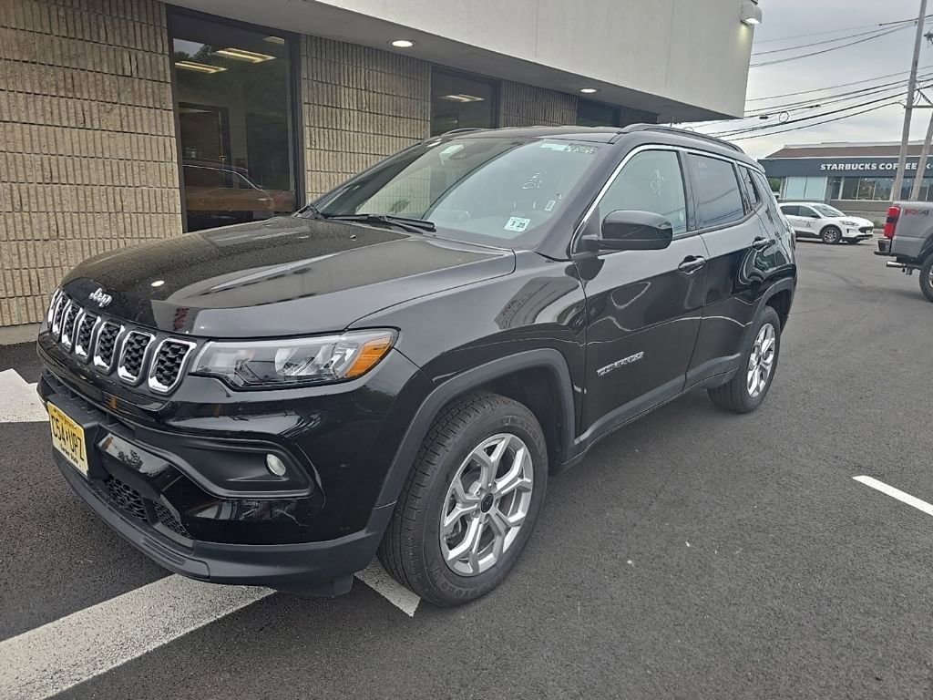 Used 2025 Jeep Compass Latitude