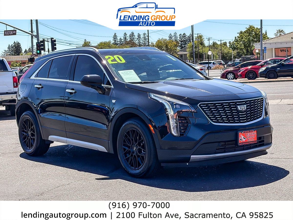 Used 2020 Cadillac XT4 Premium Luxury w/ Cold Weather Package FWD image 5