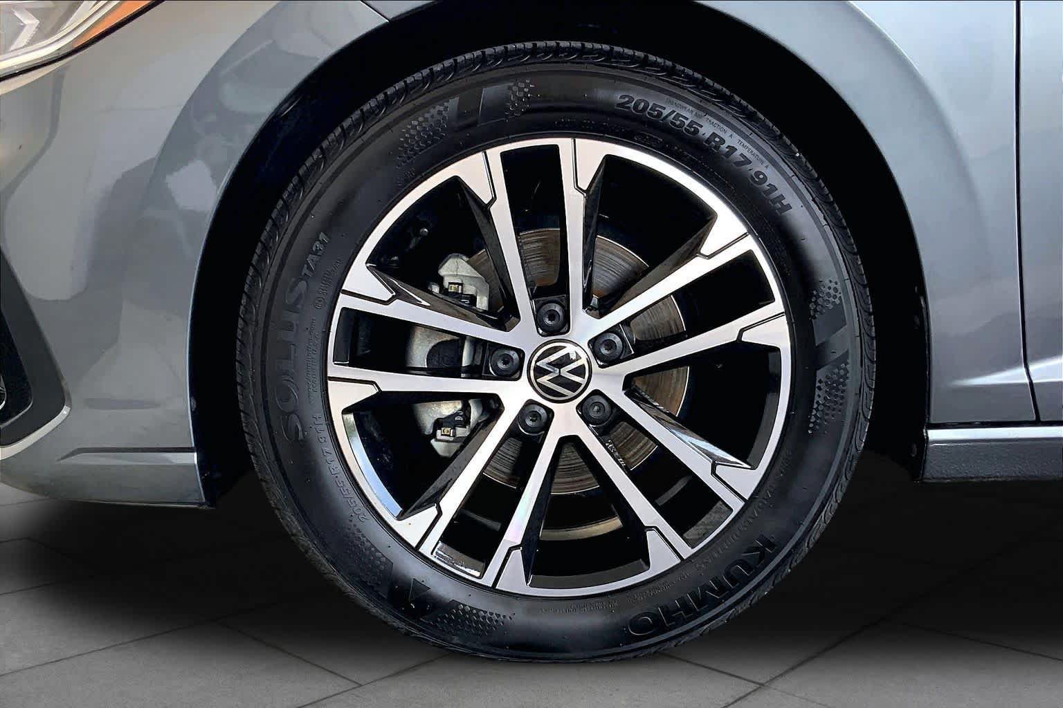 Used 2026 Volkswagen Jetta Sport FWD image 12