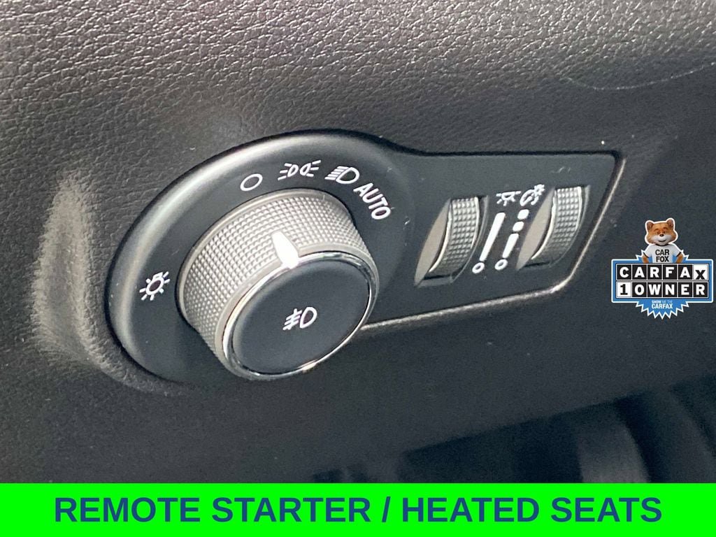 Used 2025 Jeep Compass Limited image 31