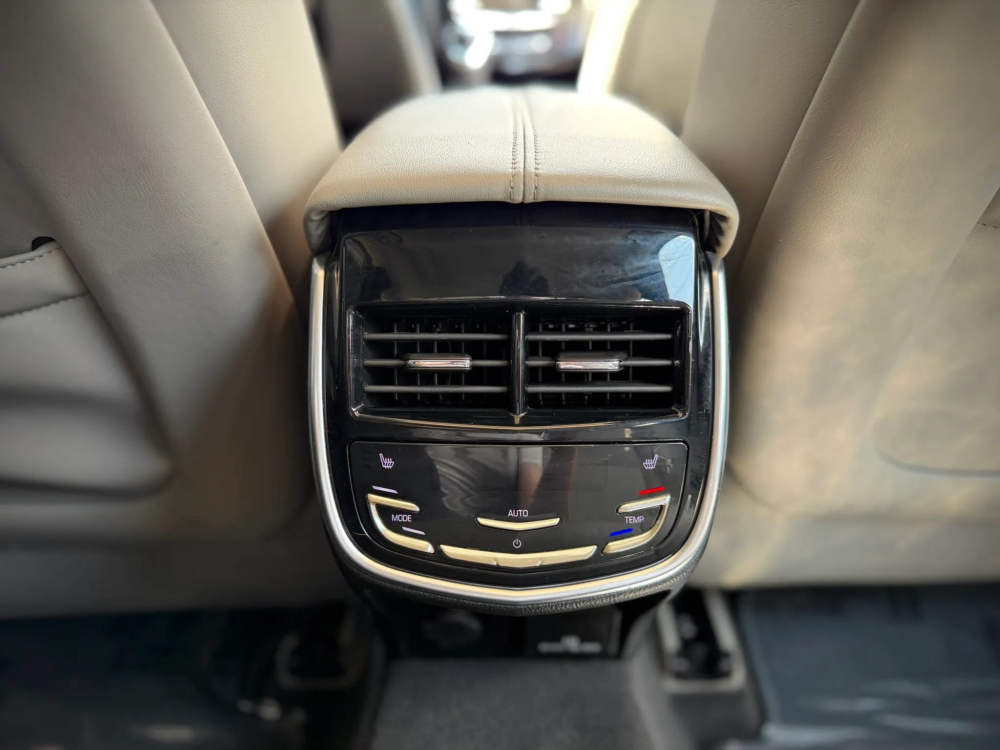 Used 2013 Cadillac XTS Premium AWD/4WD image 20