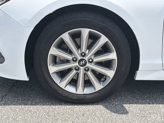 Used 2017 Hyundai Sonata Limited w/ Ultimate Package 04 FWD image 13