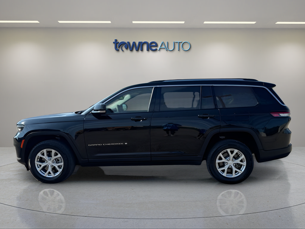 Used 2023 Jeep Grand Cherokee L Limited AWD/4WD image 2