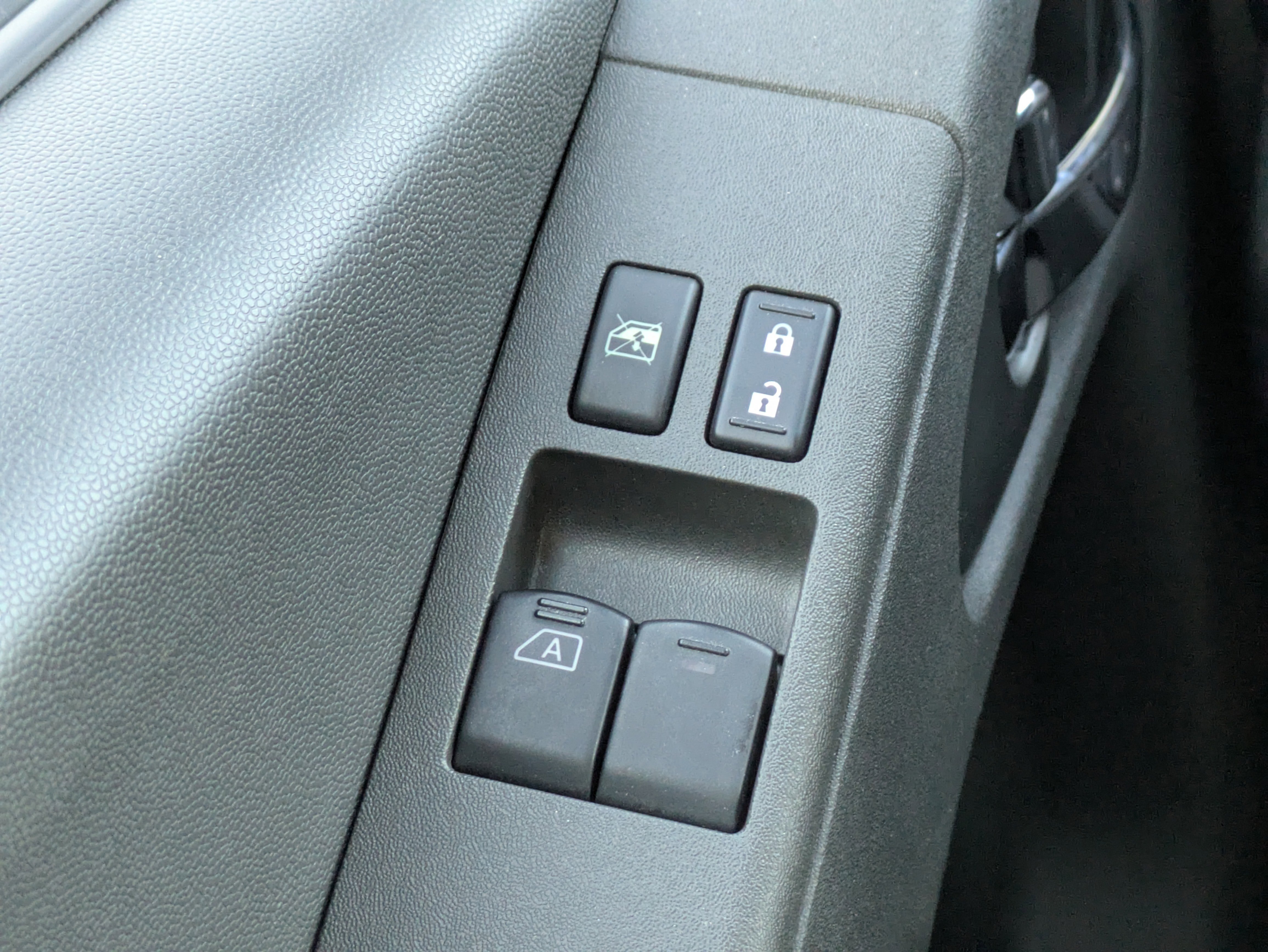 Used 2018 Nissan Frontier SV w/ Value Truck Package image 32