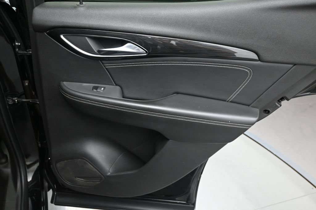 Used 2021 Buick Envision Preferred FWD image 25