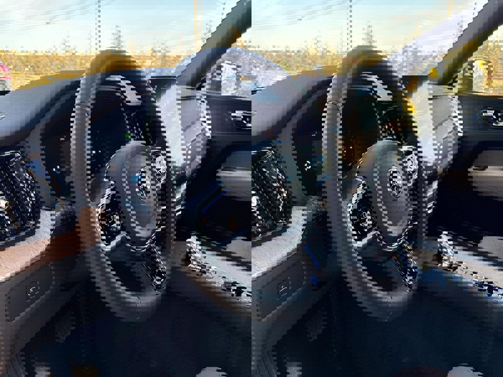 New 2026 Volvo XC60 B5 Plus w/ Protection Package Premier image 20