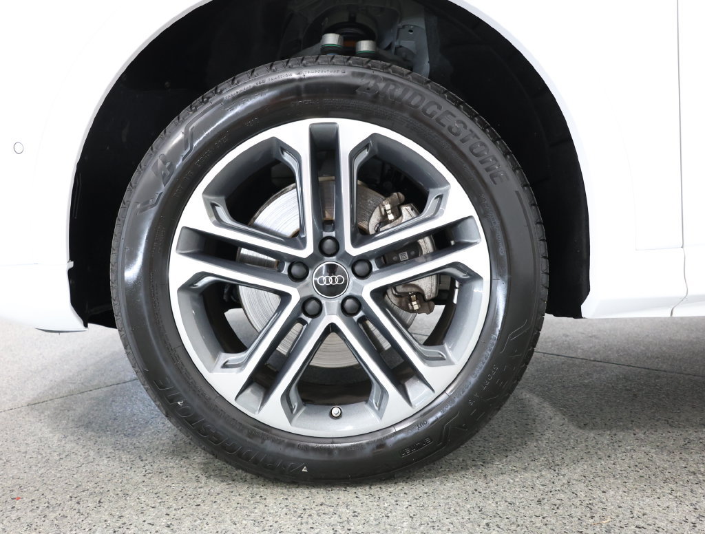 Used 2025 Audi Q5 Premium w/ Convenience Package AWD/4WD image 5