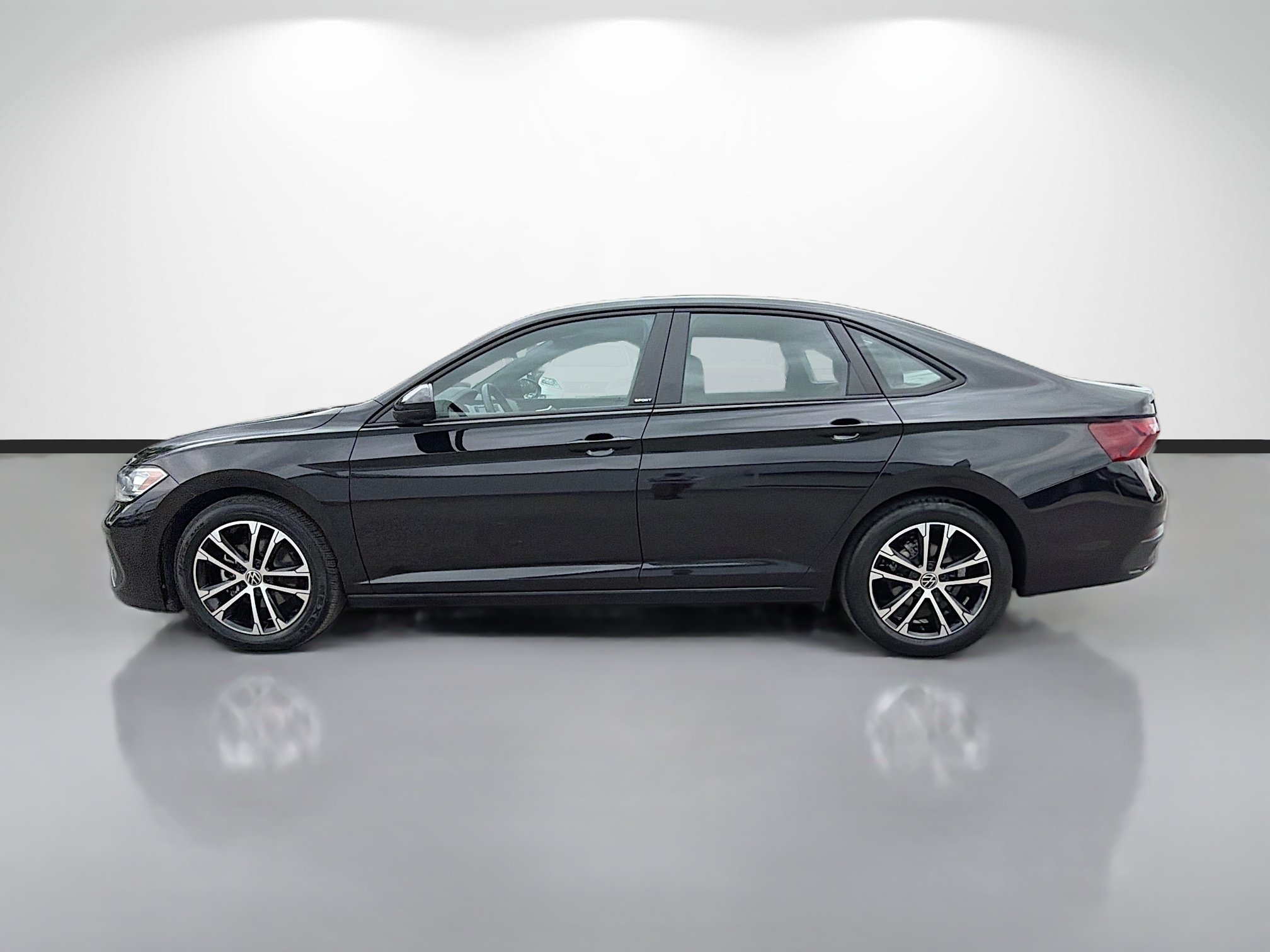 Used 2024 Volkswagen Jetta Sport FWD image 6