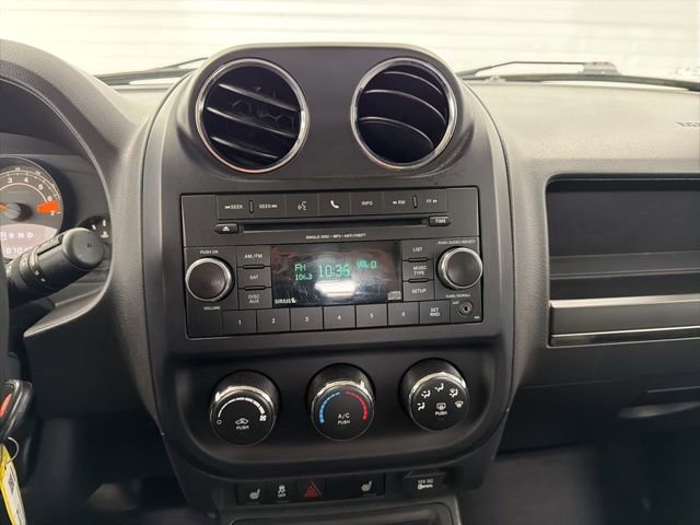 Used 2016 Jeep Patriot Latitude image 18