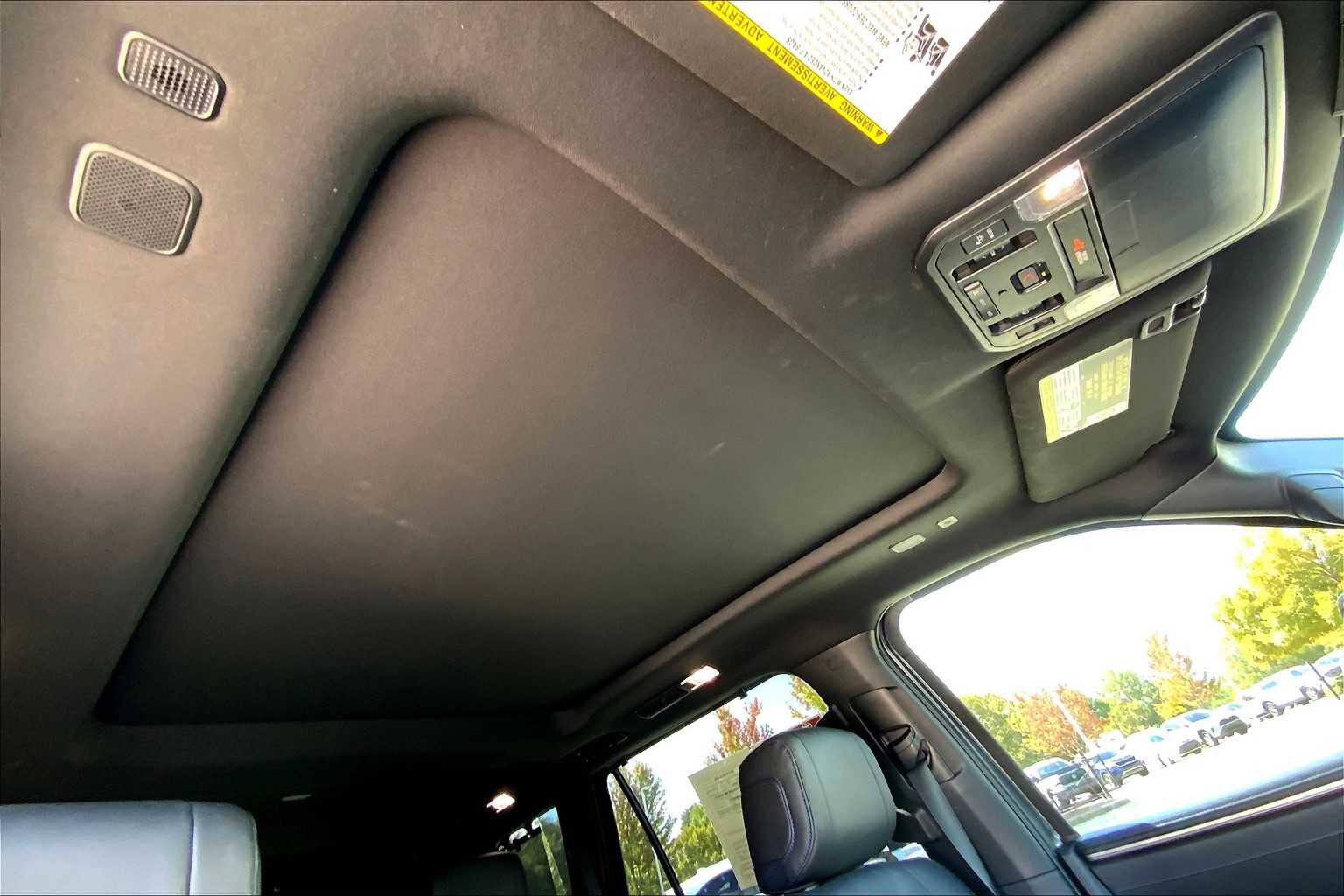 Used 2025 Toyota Sequoia Platinum image 13