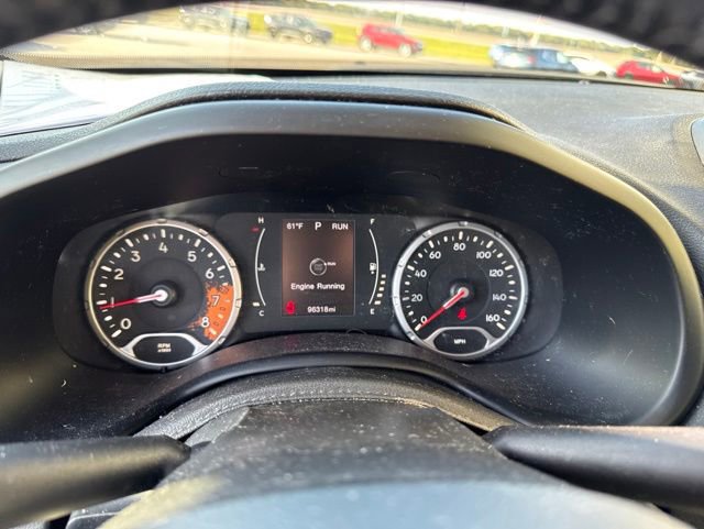 Used 2015 Jeep Renegade Latitude w/ Cold Weather Group AWD/4WD image 31
