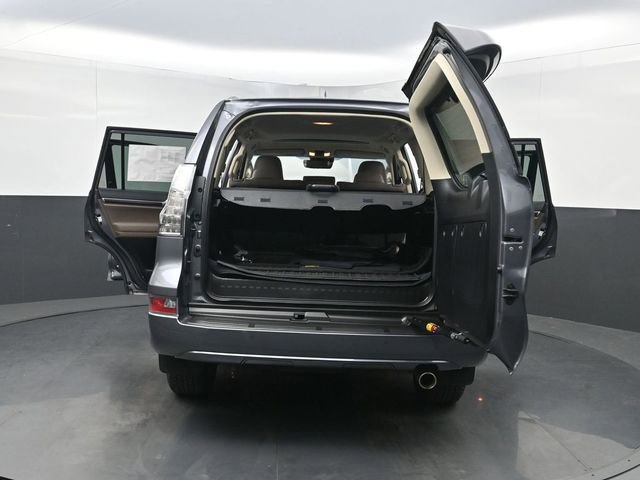Used 2023 Lexus GX 460 Premium w/ Premium Package image 41