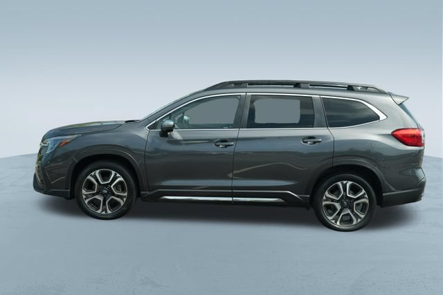 Used 2023 Subaru Ascent Limited w/ Technology Package AWD/4WD image 4