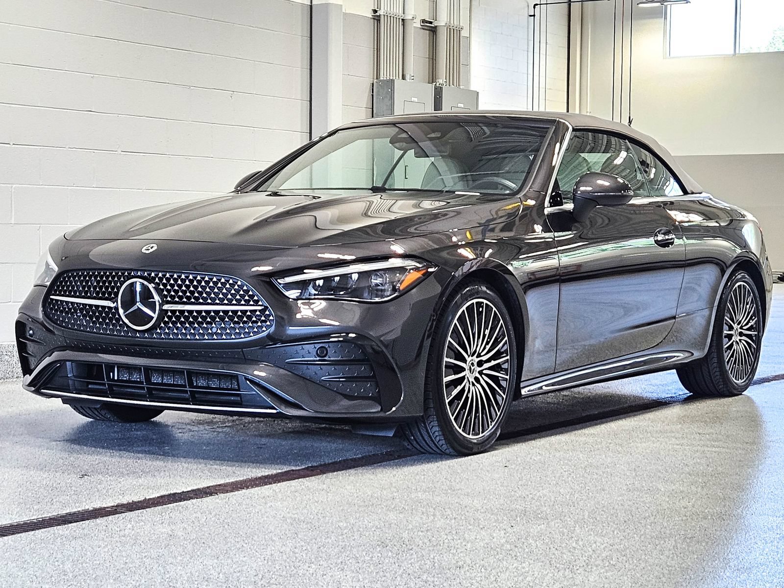 Certified 2026 Mercedes-Benz CLE 300 4MATIC Cabriolet image 6