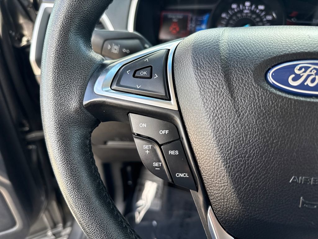 Used 2020 Ford Edge SEL image 15