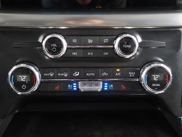 Used 2021 Ford F150 Lariat w/ FX4 Off-Road Package image 29