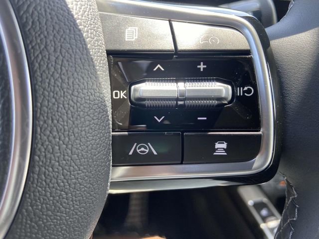 New 2025 Kia Sorento SX Prestige AWD/4WD image 17