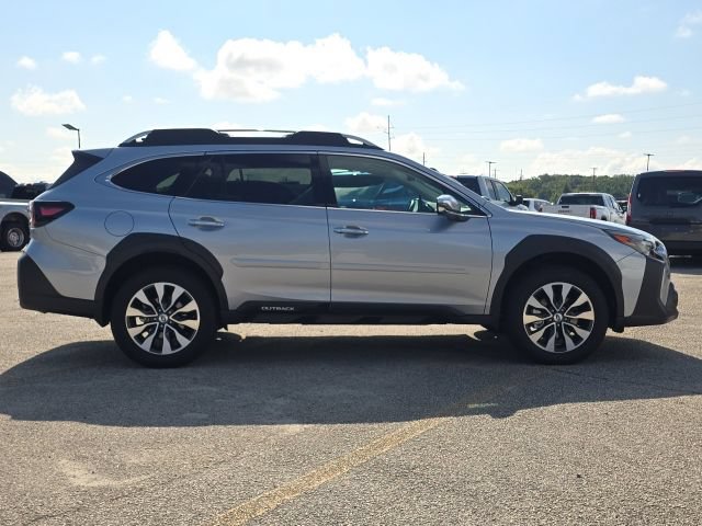 Used 2025 Subaru Outback Touring XT AWD/4WD image 6
