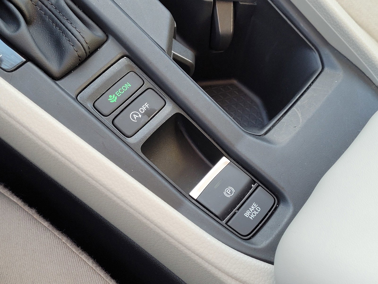 Certified 2024 Honda Accord LX image 27