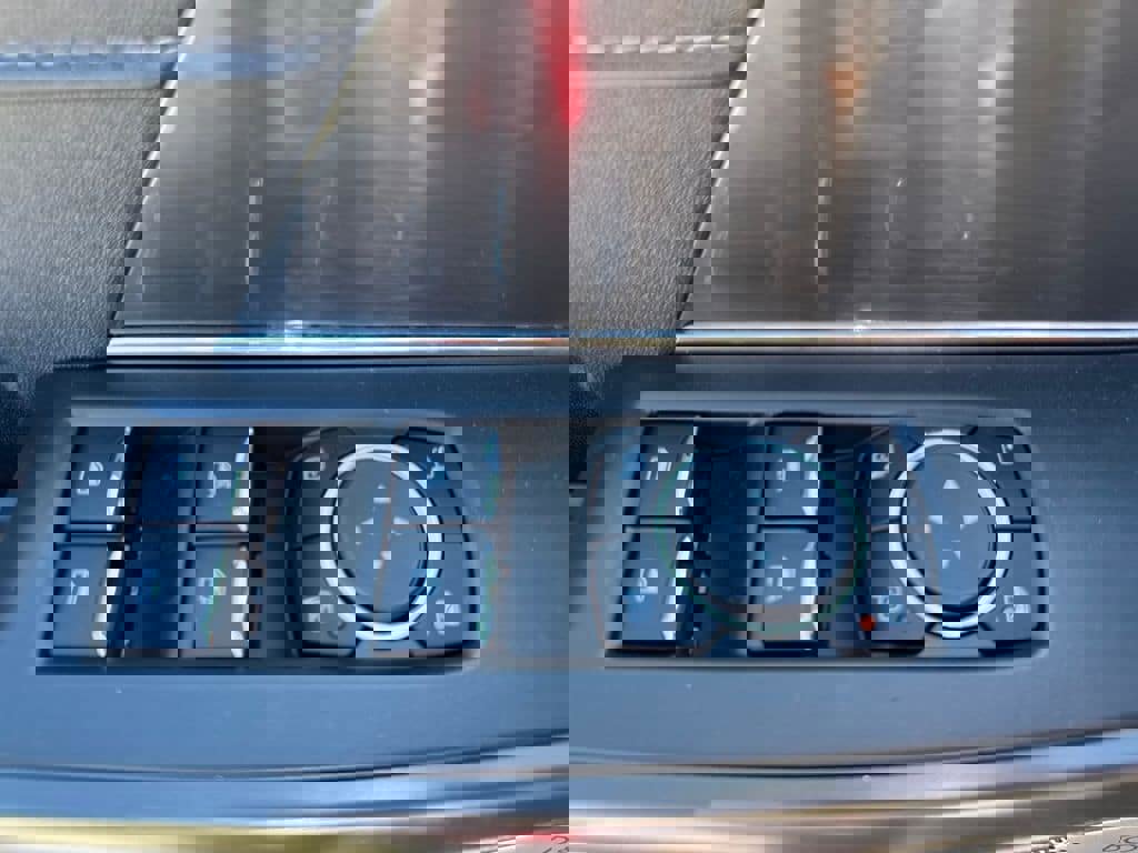 New 2025 Ford F150 Lariat w/ Equipment Group 501A Mid image 16