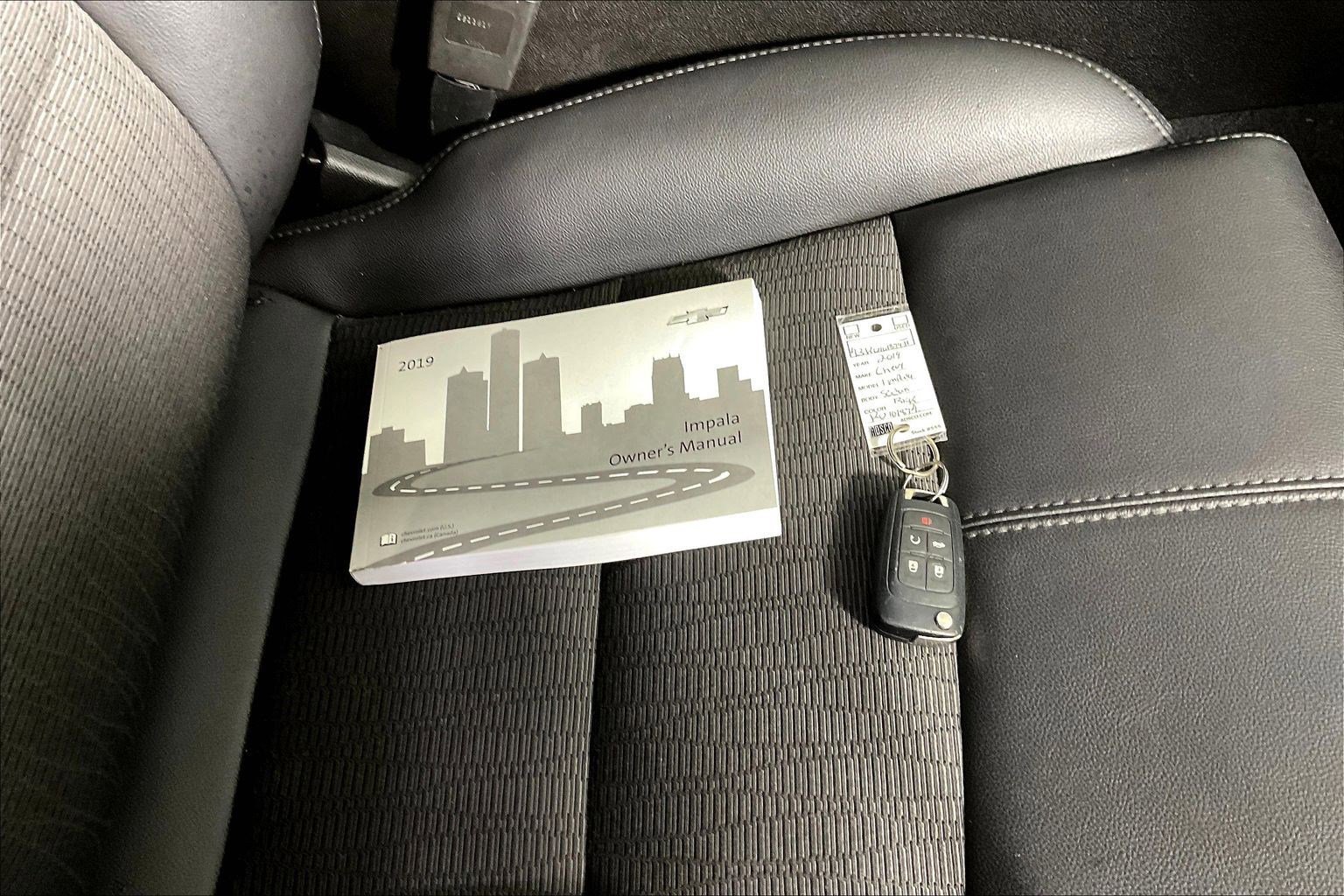 Used 2019 Chevrolet Impala LT FWD image 34