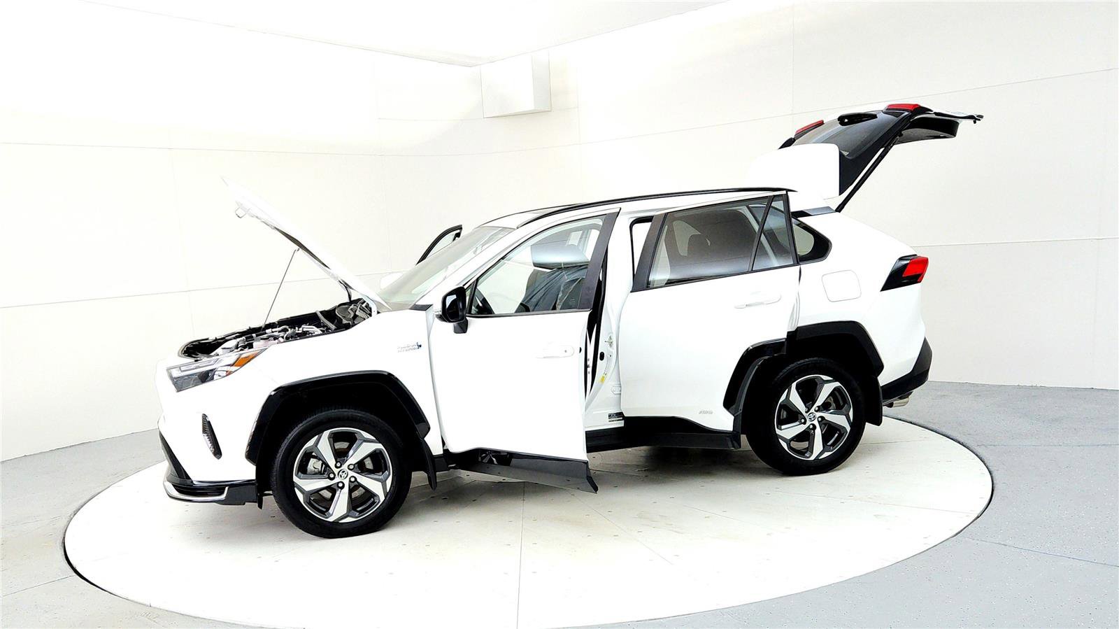 Certified 2024 Toyota RAV4 SE image 10