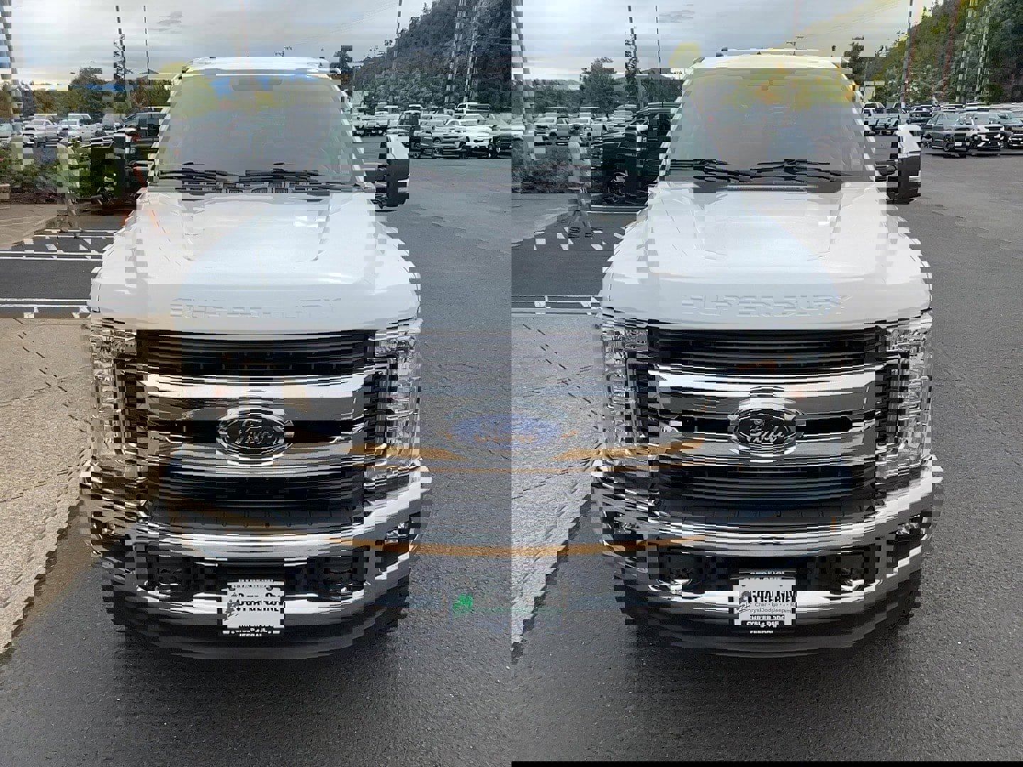 Used 2017 Ford F350 XLT w/ XLT Premium Package image 6