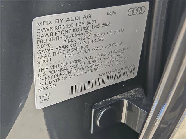 New 2025 Audi Q5 Premium Plus image 18