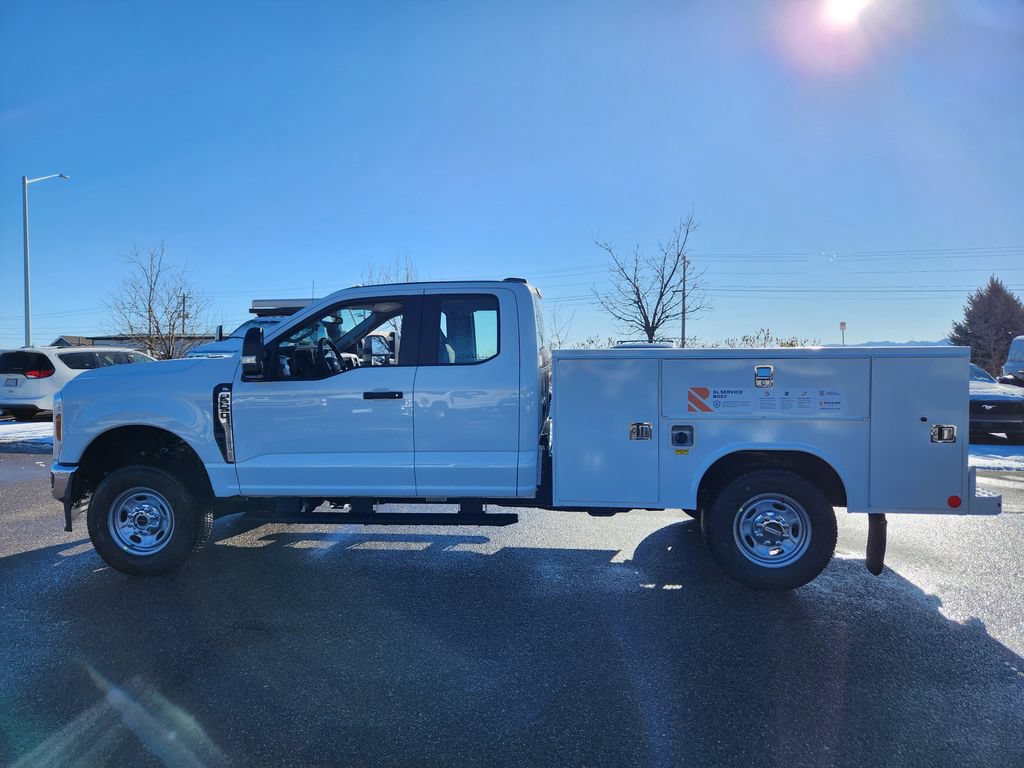 New 2026 Ford F250 XL w/ XL Chrome Package AWD/4WD image 4