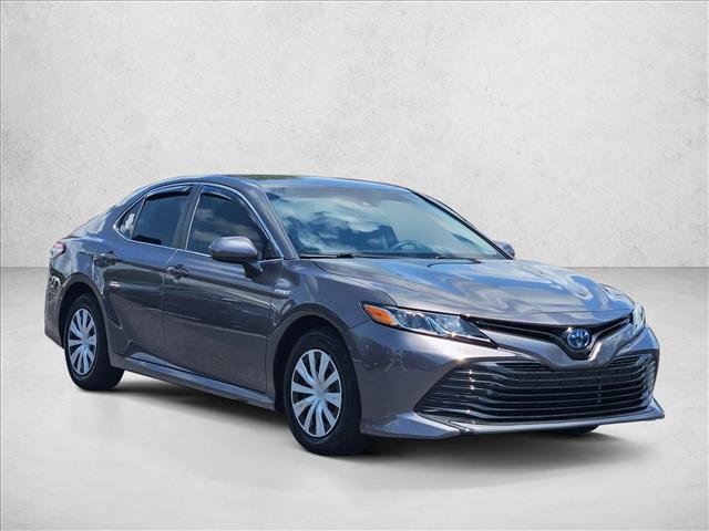 Used 2020 Toyota Camry LE FWD image 3