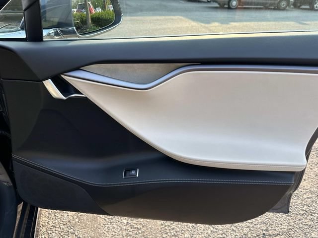 Used 2019 Tesla Model S Long Range AWD/4WD image 8