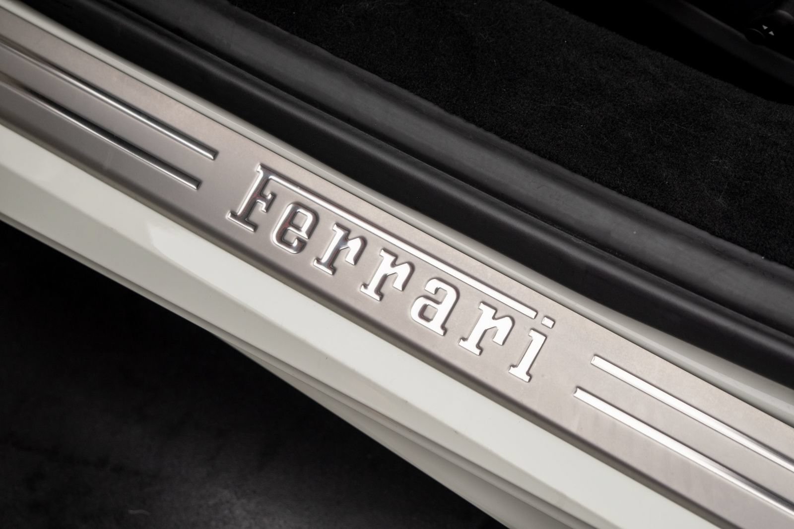 Used 2019 Ferrari 488 Spider RWD image 29