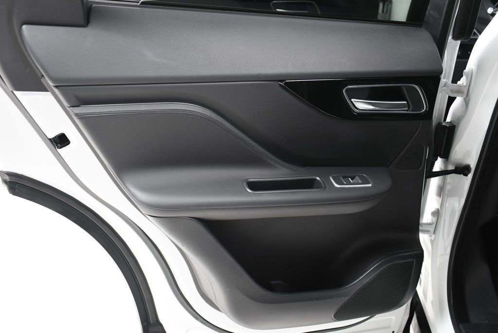 Used 2020 Jaguar F-PACE Premium AWD/4WD image 24