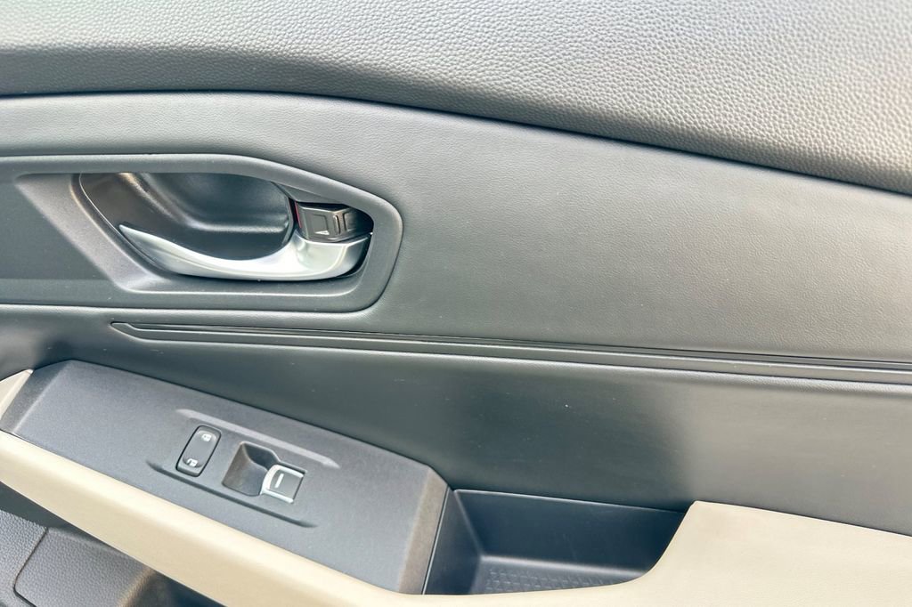 Used 2024 Honda Accord EX image 18