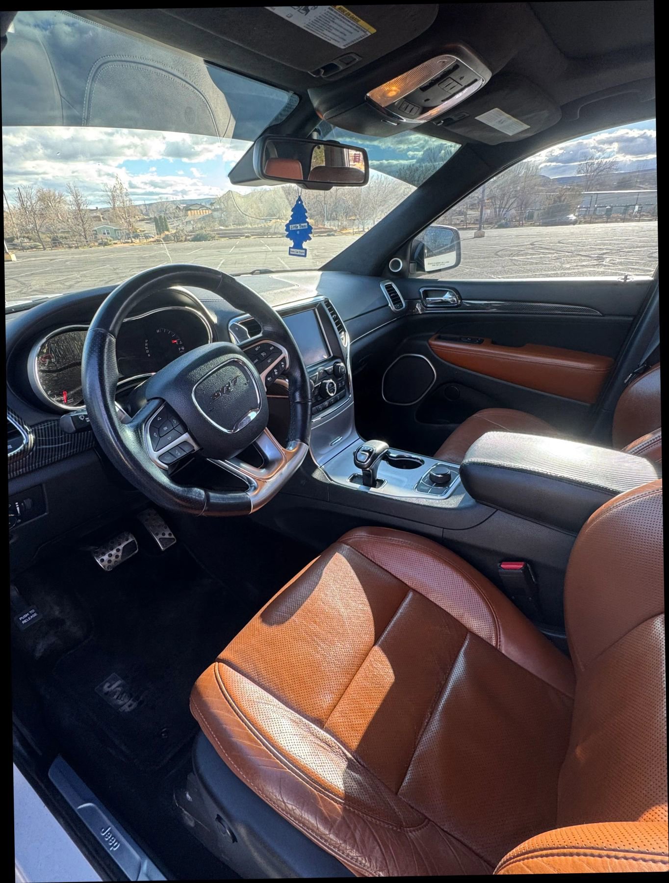 Used 2014 Jeep Grand Cherokee SRT8 w/ Luxury Group II image 7