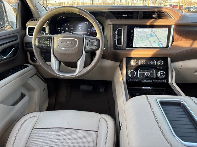 Used 2023 GMC Yukon XL Denali image 20